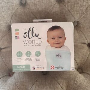 The Ollie World Swaddle Sky Blue NIB